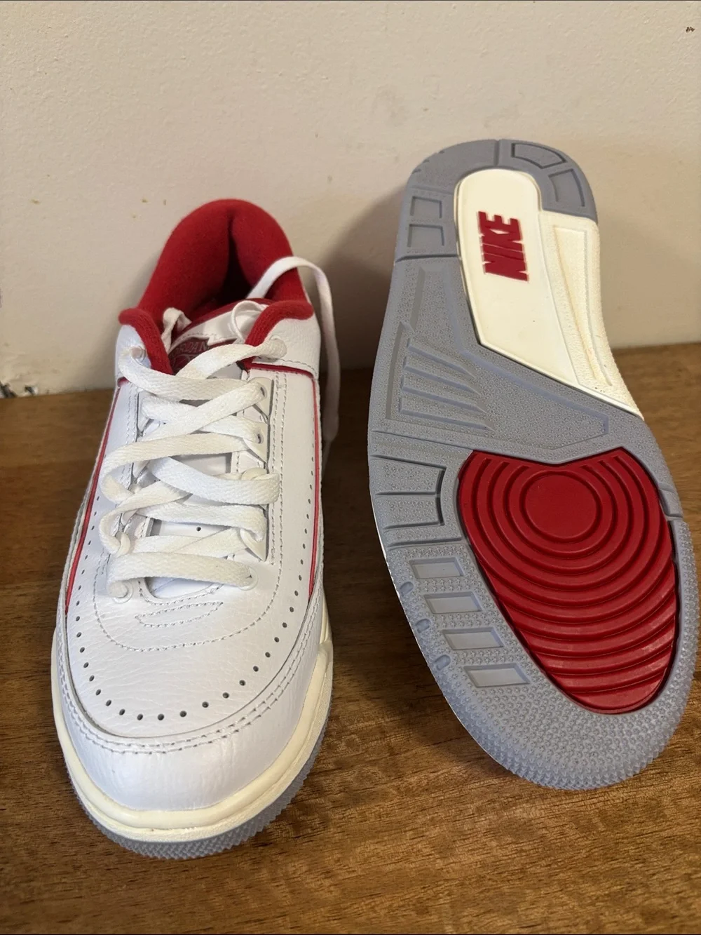 Nike Air Jordan 2/3 White Varsity  Red Sneakers. size 6 New